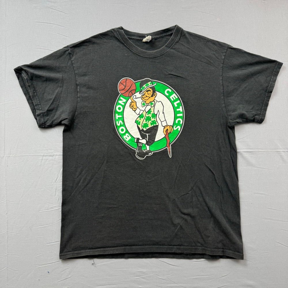 Boston Celtics Lucky the Leprechaun Graphic T-Shirt Mens XL Black NBA Basketball